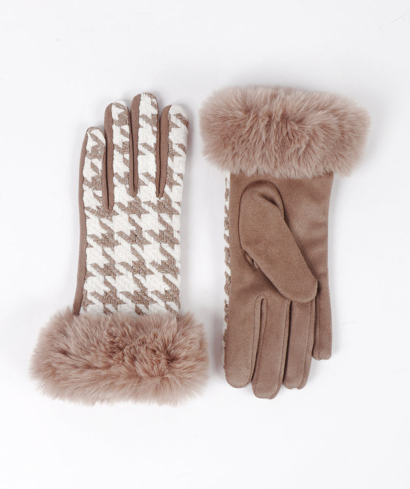 An image of the Pia Rossini Kandi Gloves