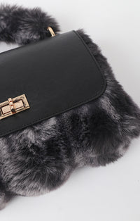 An image of the Pia Rossini Bag