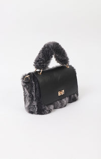 An image of the Pia Rossini Bag