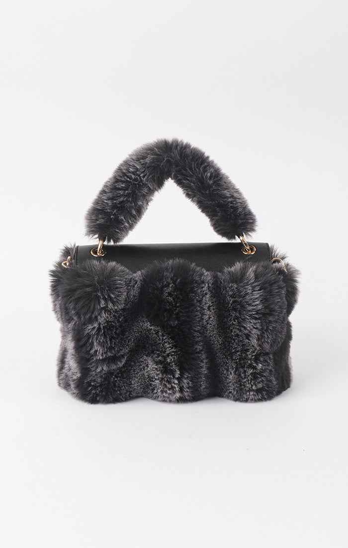 An image of the Pia Rossini Bag