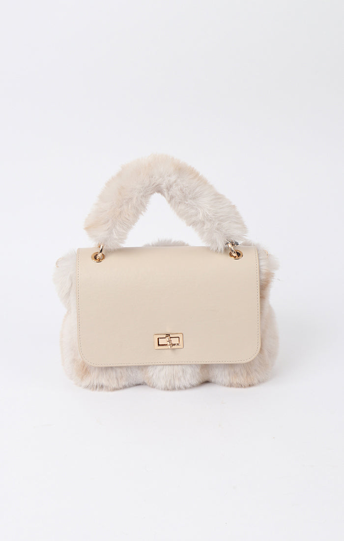 An image of the Pia Rossini Bag