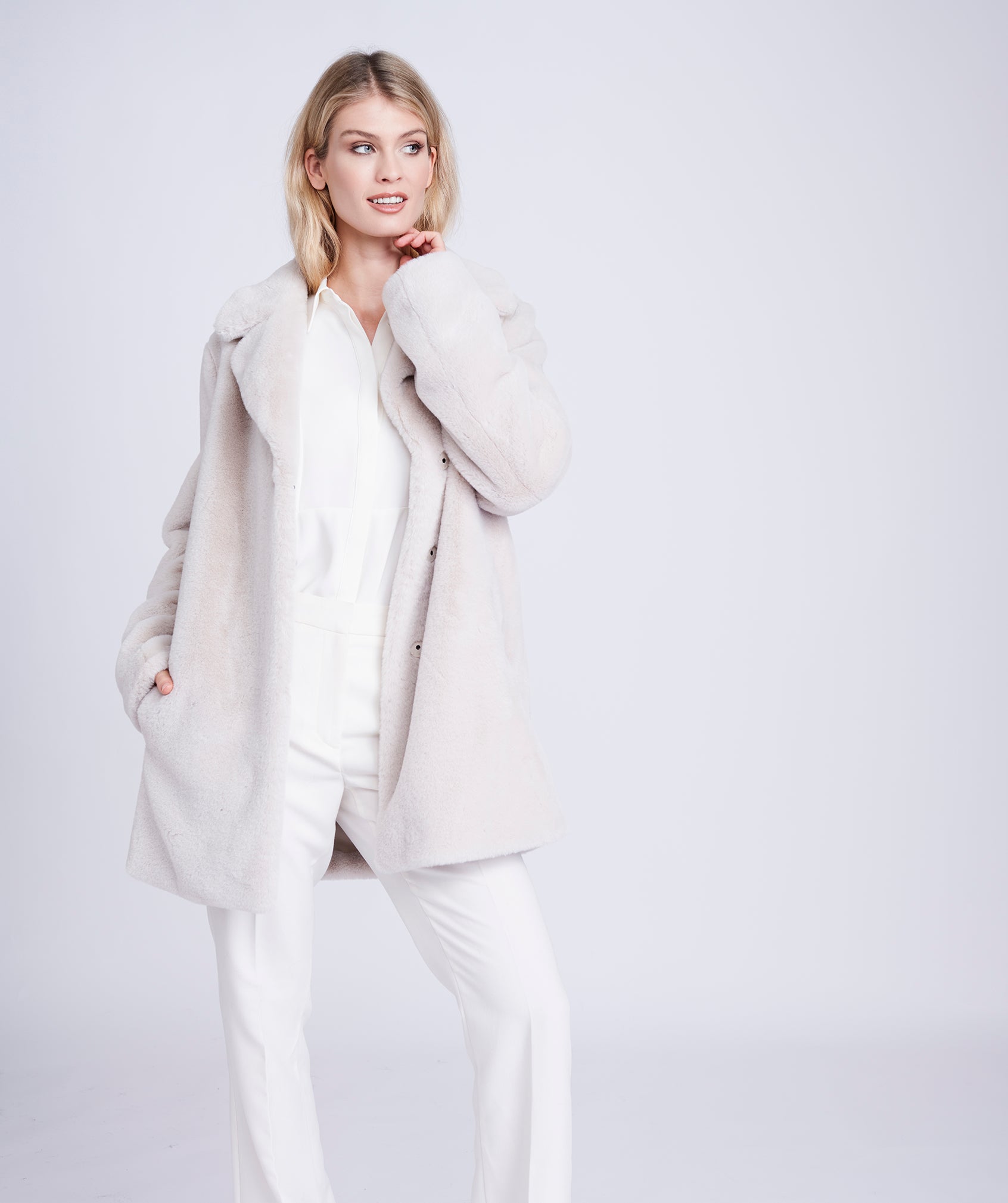 An image of the Pia Rossini Kennedy Coat