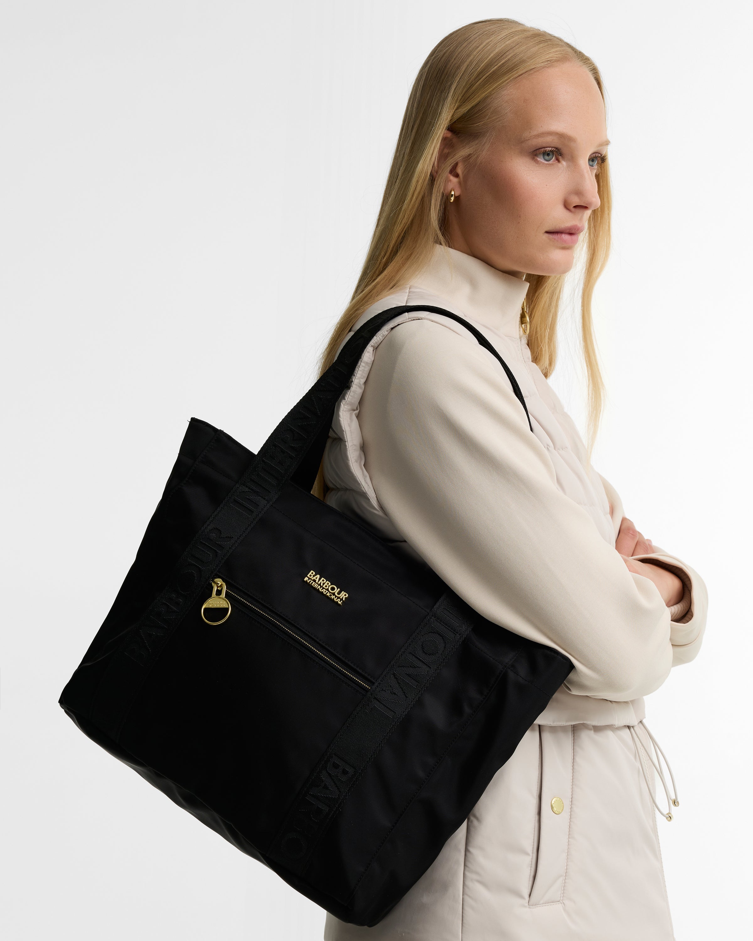 B.Intl Qualify Carry All Tote Bag