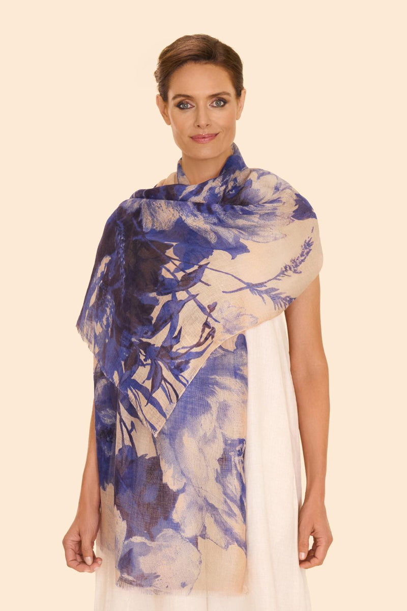 An image of the Powder Linen/Cotton Mix Scarf