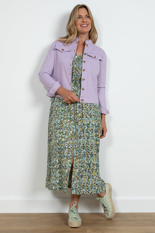 Lily & Me Clovely Jacket Twill. A denim-look purple jacket with long sleeves and piecrust collar.