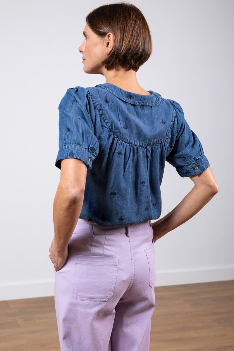 An image of the Lily & Me Isla Crop Trouser Twill