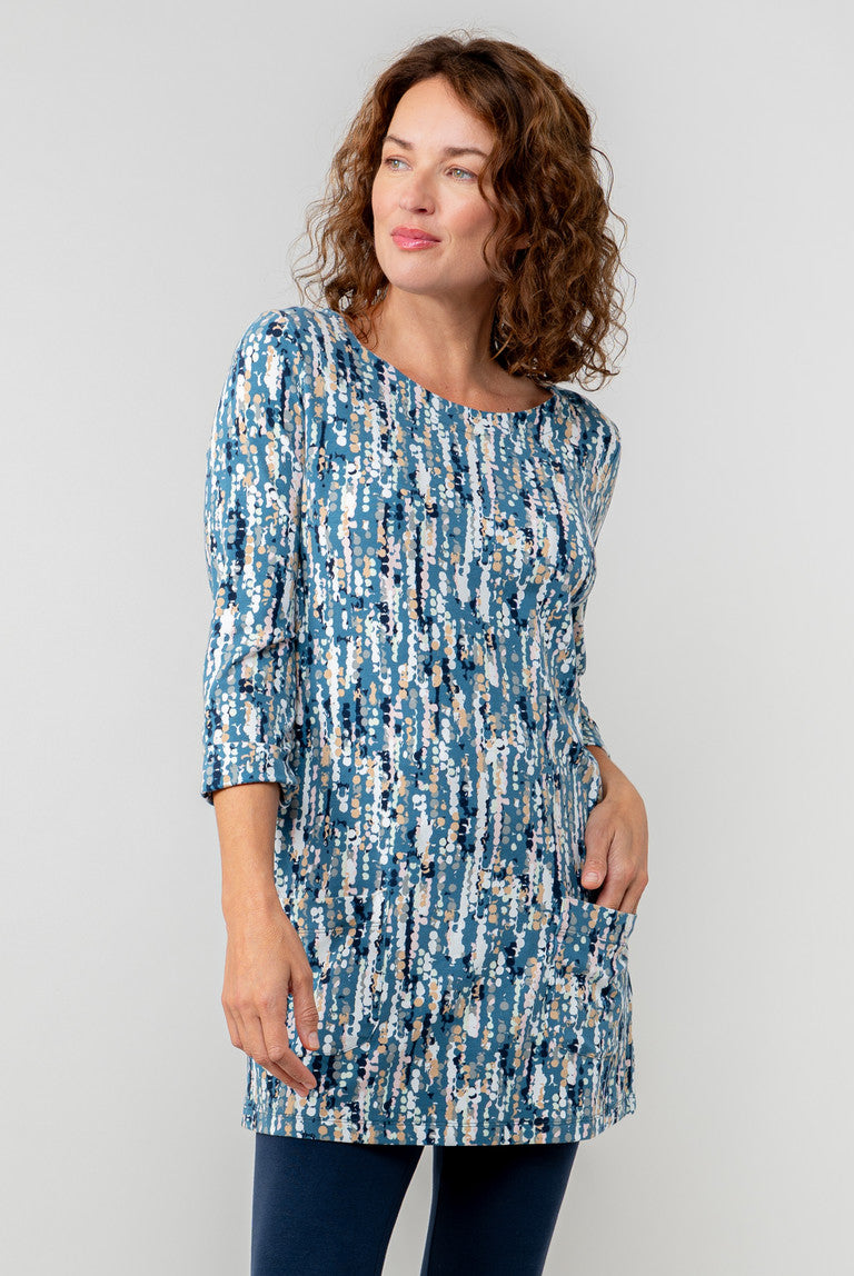 An image of the Lily & Me Coastal Tunic