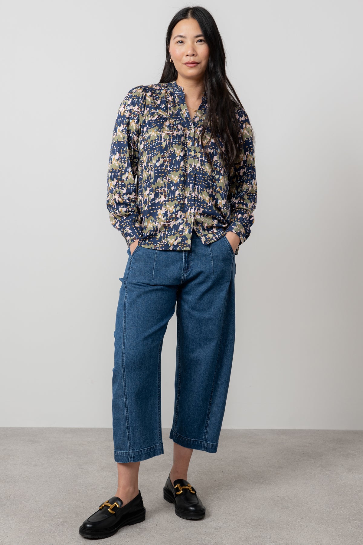 An image of the Lily & Me Wayfaring Blouse Clover