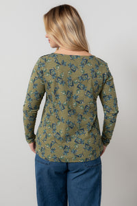An image of the Lily & Me Riverside Top Foliage