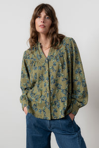 An image of the Lily & Me Wayfaring Blouse Foliage