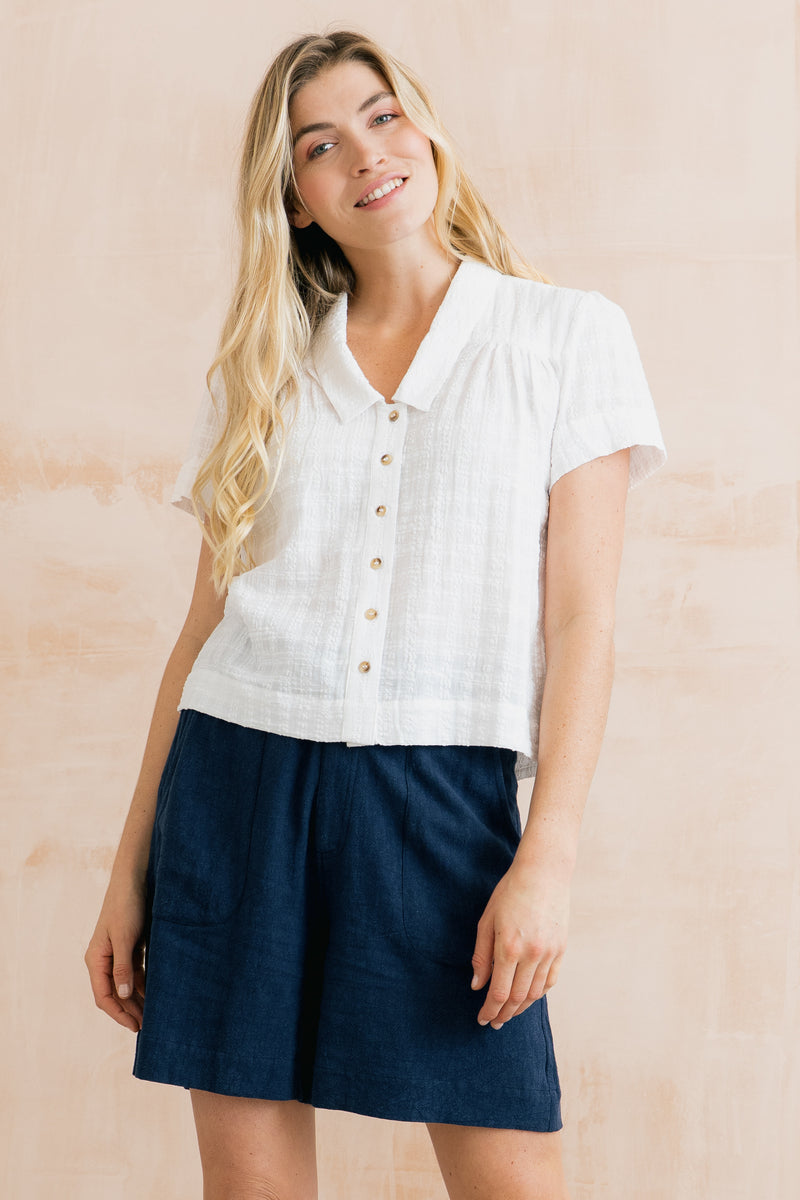 An image of the Lily & Me Lowlands Blouse Plain Seersucker