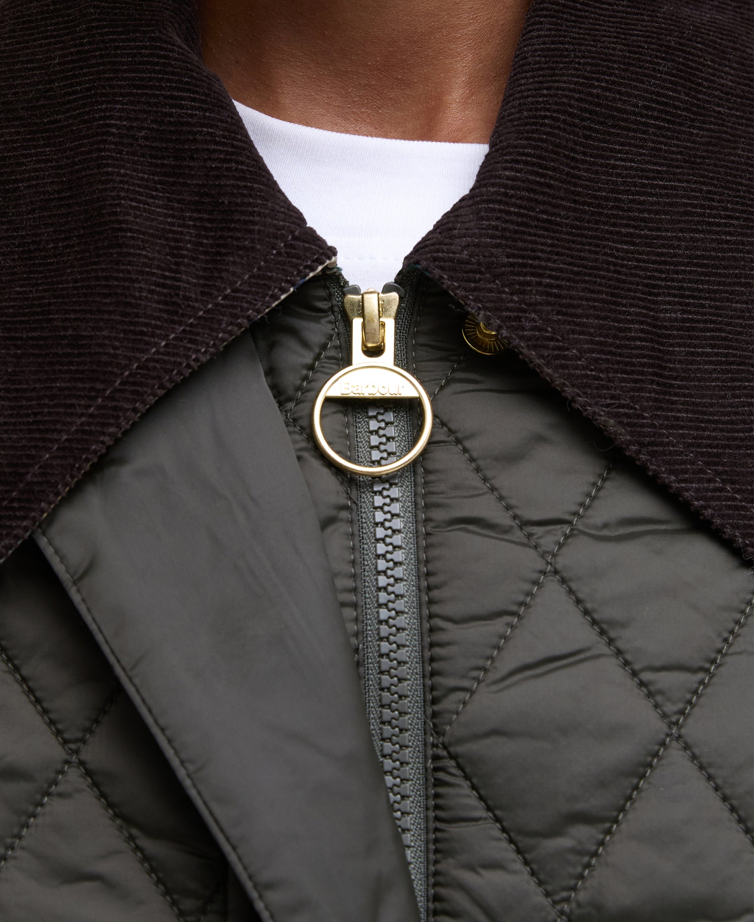 An image of the Barbour Modern Beadnell Quilted Jacket