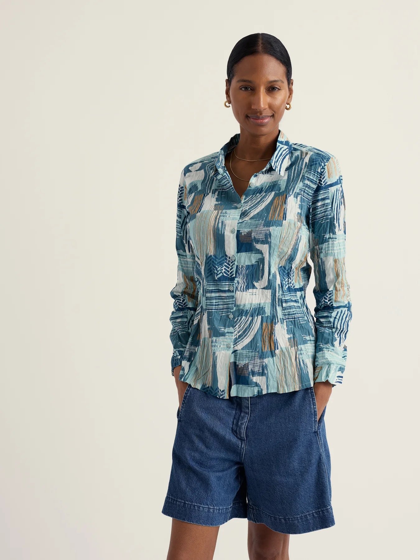 Larissa Shirt