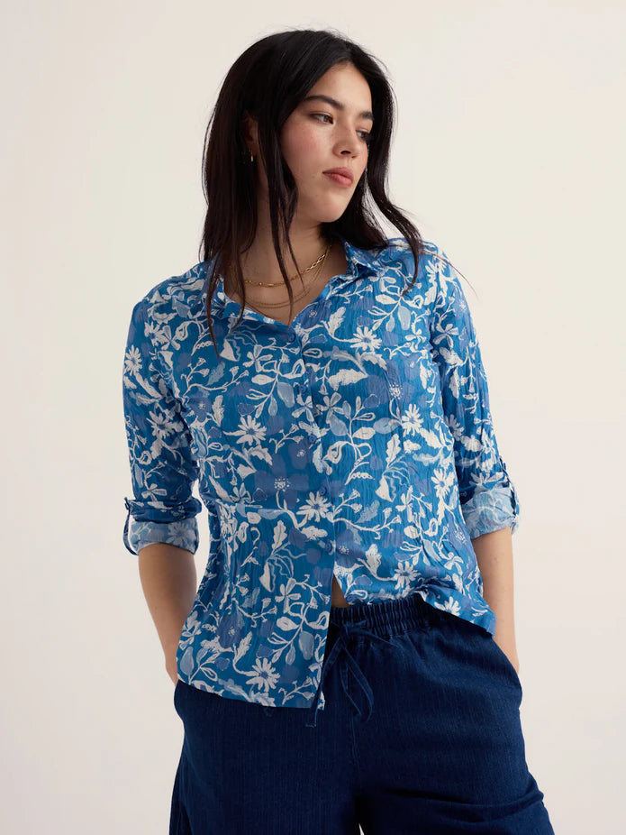Larissa Shirt