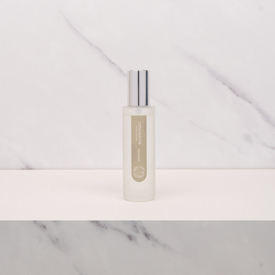 An image of the Essence of Harris Room Mist