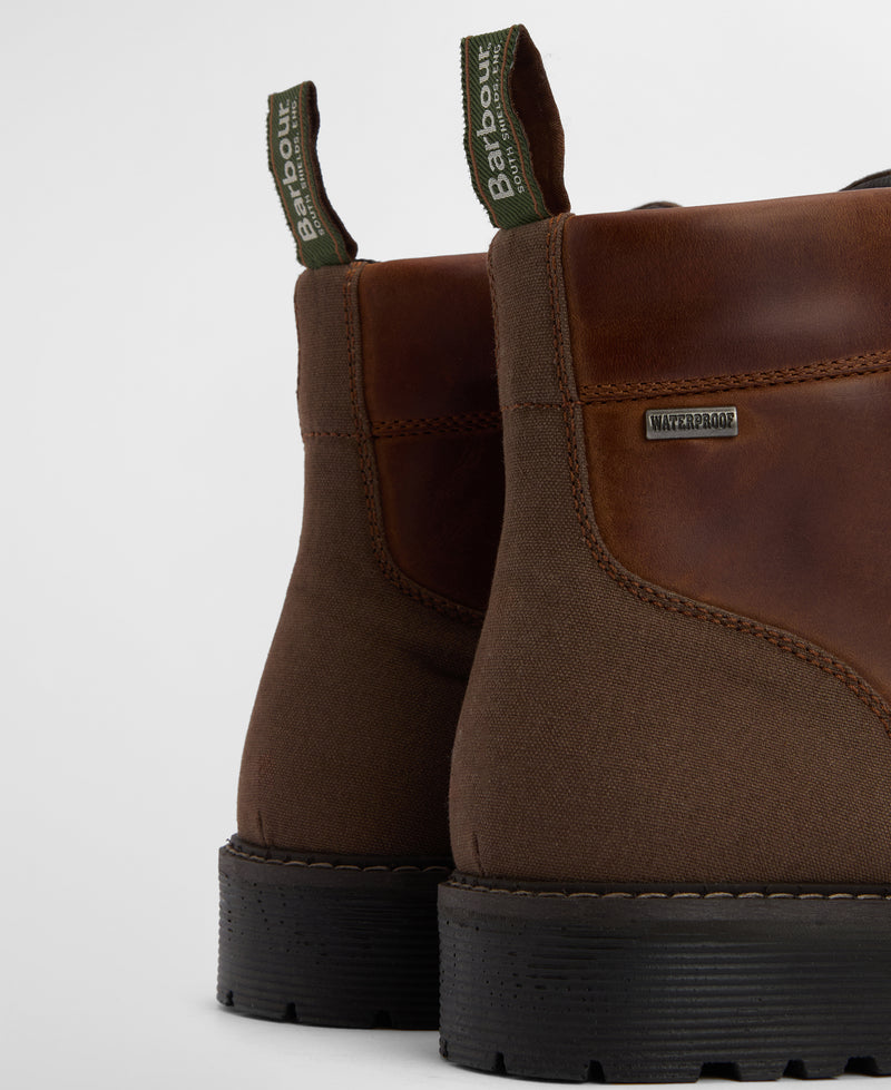 An image of the Barbour Harrison Boots