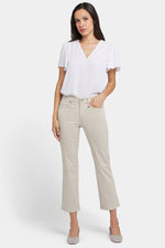 An image of the NYDJ Marilyn straight Ankle Jeans