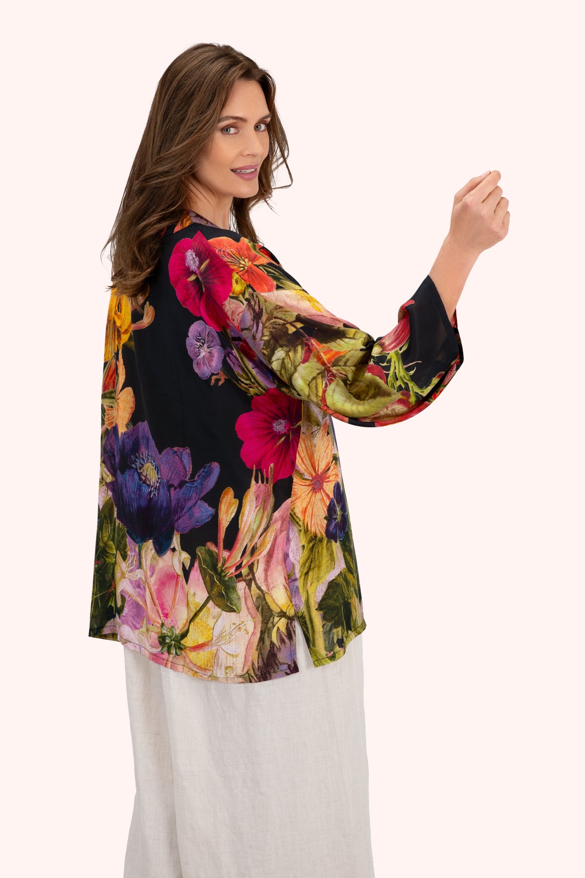 An image of the Powder Midnight Posy Mid-length Kimono