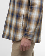 An image of the Barbour Sandside Overshirt