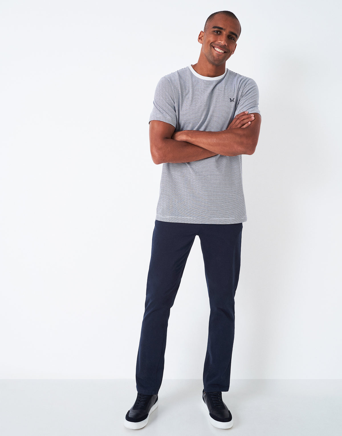 An image of the Crew Clothing Straight Chino