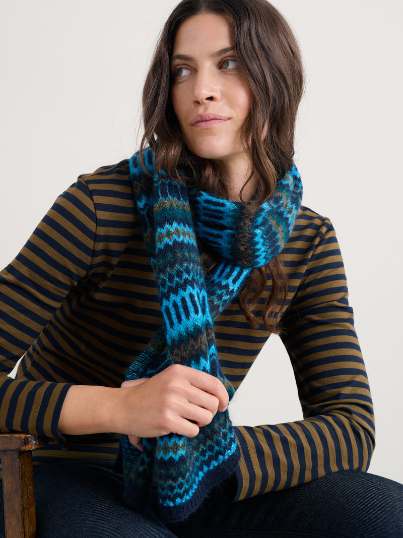 An image of the Seasalt Minimalist Scarf