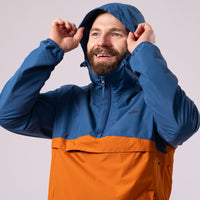 An image of the Mac in a Sac Nomad Kagoul