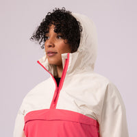 An image of the Mac in a Sac Nomad Kagoul