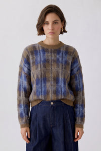 Knitted Pullover