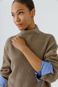 Knitted Pullover