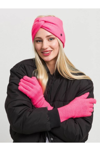 Knitted Gloves