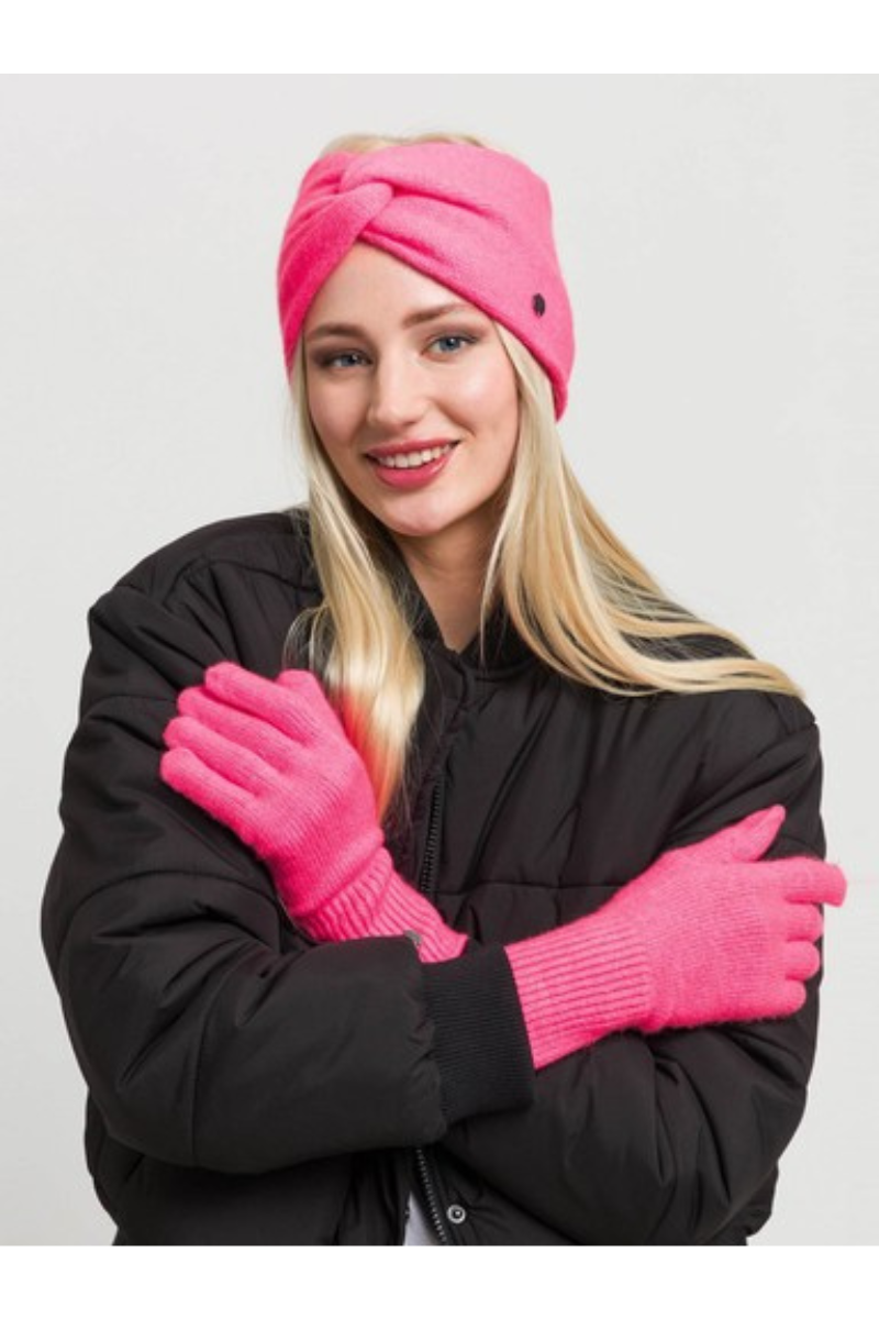 Knitted Gloves