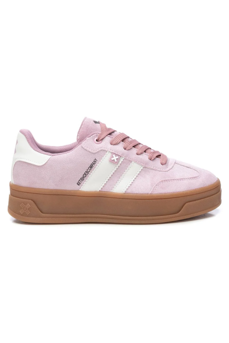 An image of the Xti Trainers