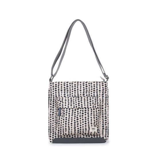 An image of the ROKA London Kennington B Medium Recycled Canvas