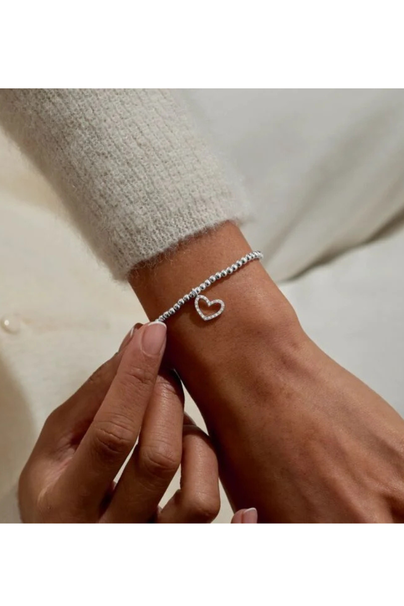 An image of the Joma Jewellery Christmas A Little 'Merry Christmas Super Sister' Bracelet