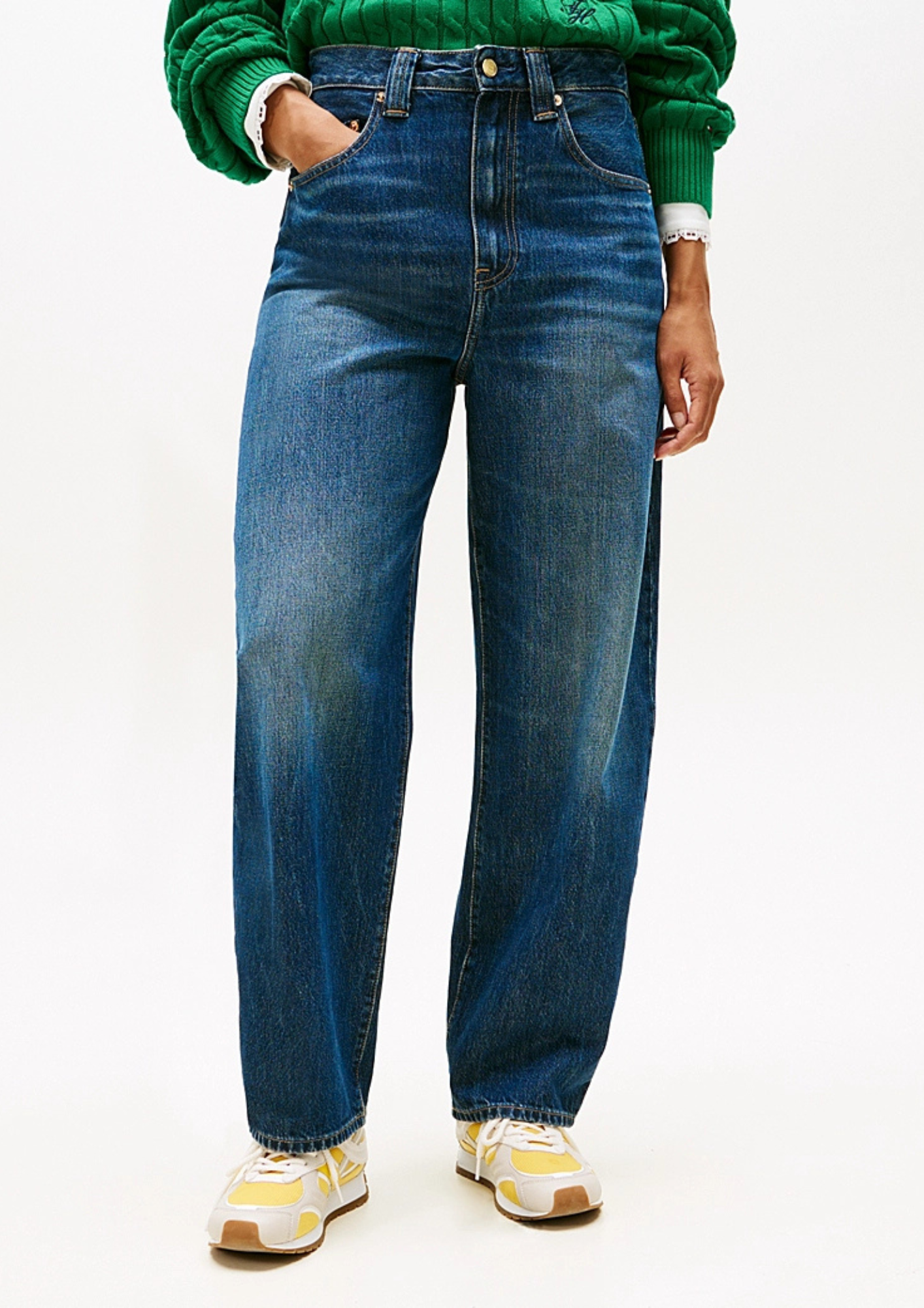 An image of the Tommy Hilfiger Denim Mine Barrel-leg Jeans