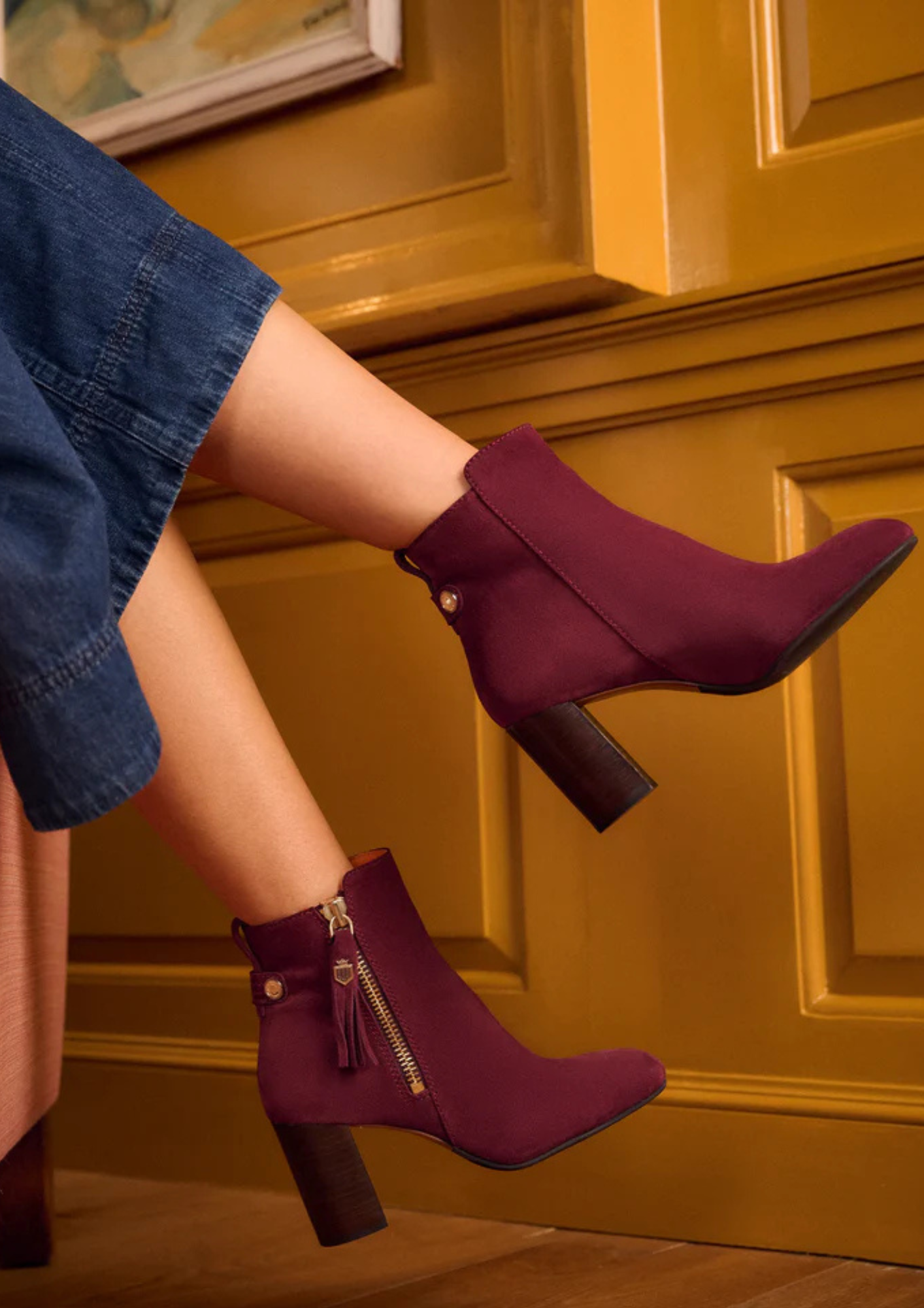 An image of the Fairfax & Favor Womens Oakham Ankle Boot Elderberry Suede