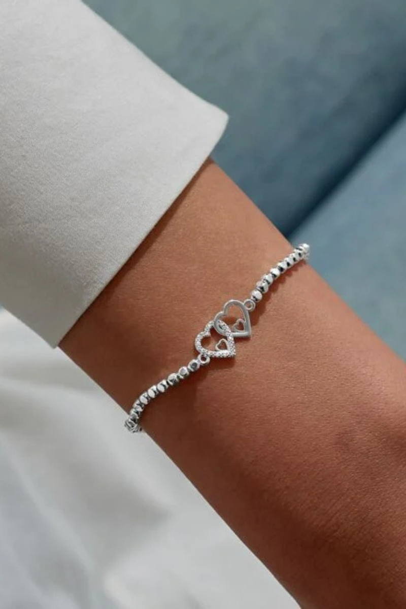 An image of the Joma Jewellery Forever Yours 'You Make My Heart Smile' Bracelet