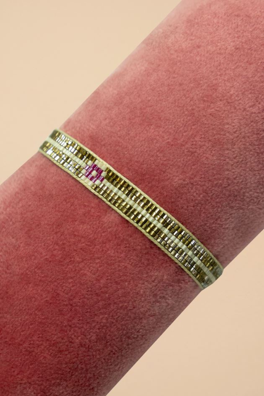 An image of the Powder Beaded Bracelet Narrow