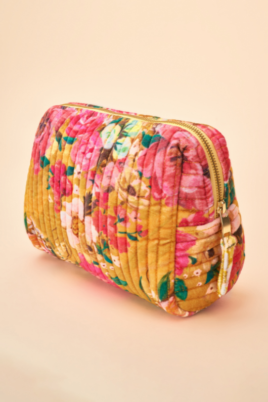 An image of the Powder Velvet Wash Bag