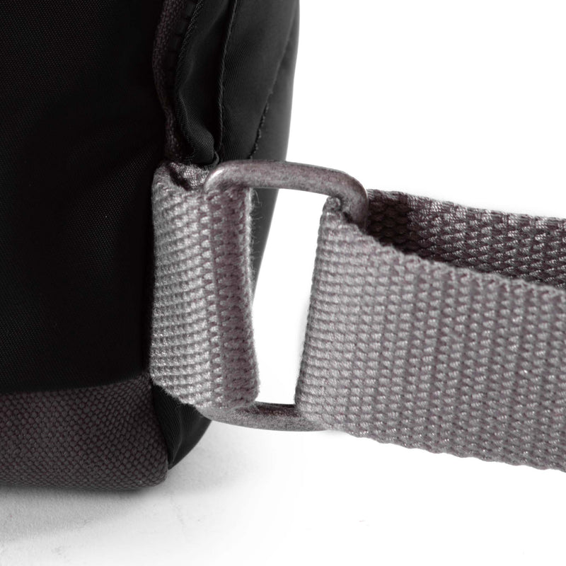 An image of the ROKA London Canfield B Backpack
