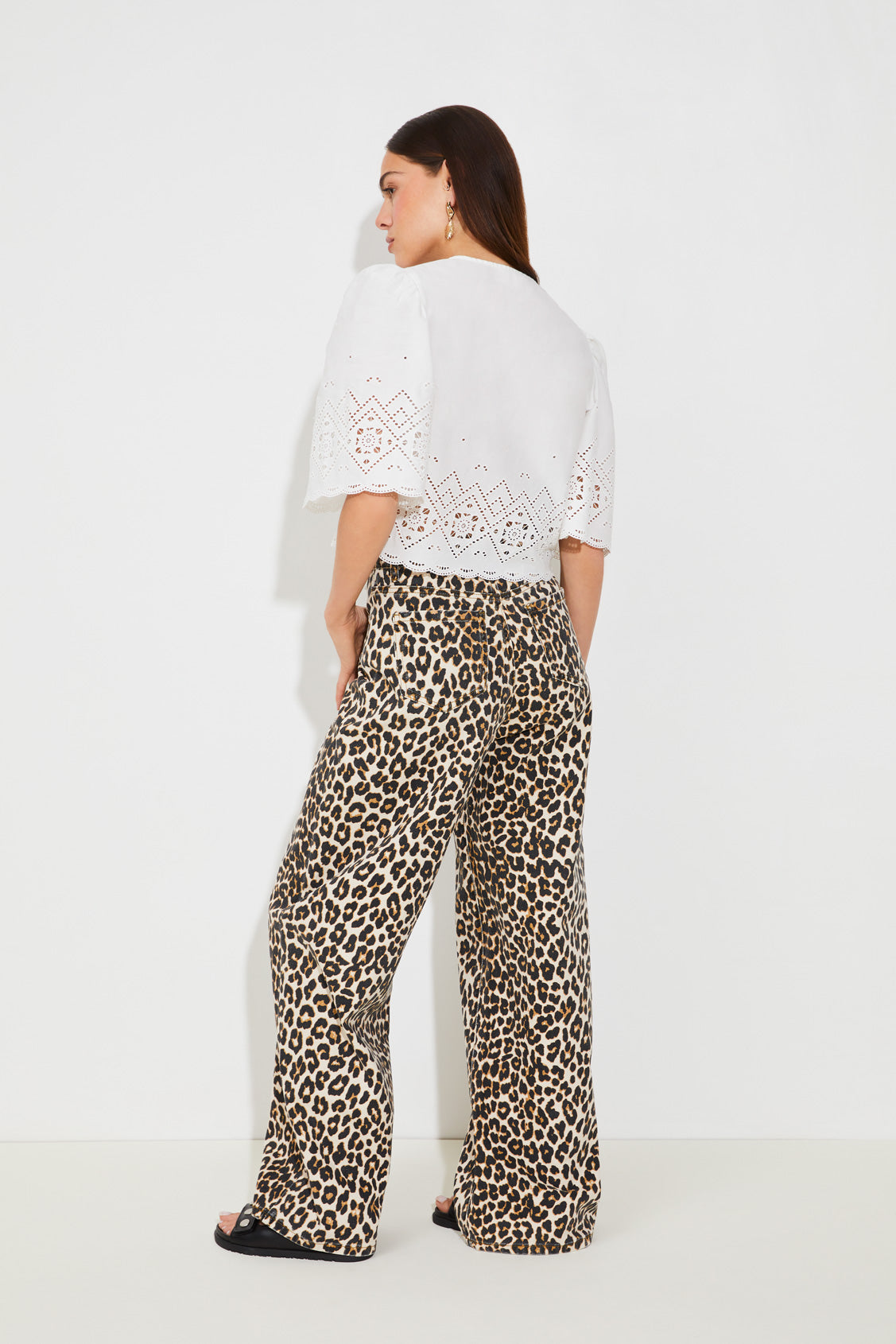 An image of the Suncoo Linda Short Embroidered Blouse