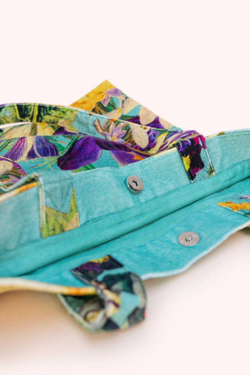 An image of the Powder Tote Bag