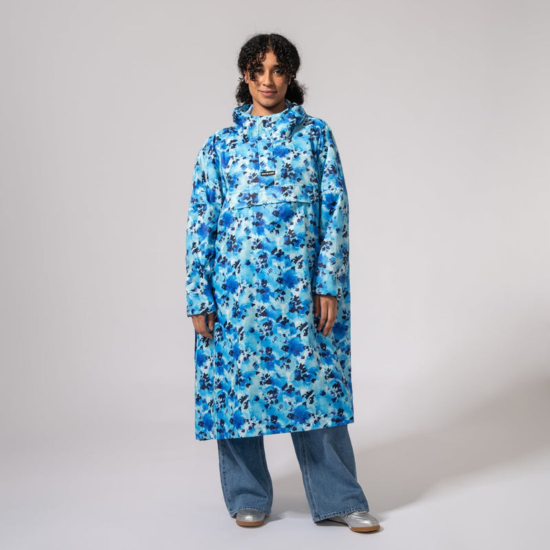 An image of the Mac in a Sac Festival Poncho