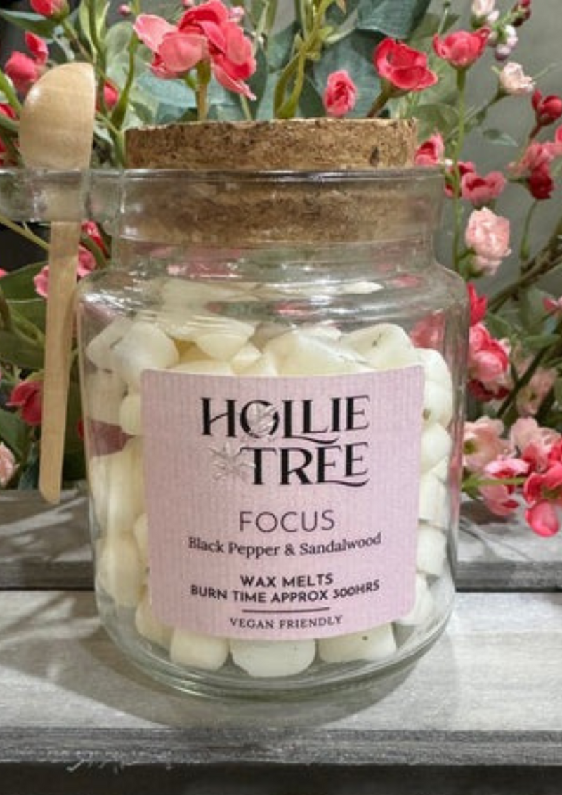 An image of the Hollie Tree Melting Pot Wax Melts - Black Pepper & Sandalwood