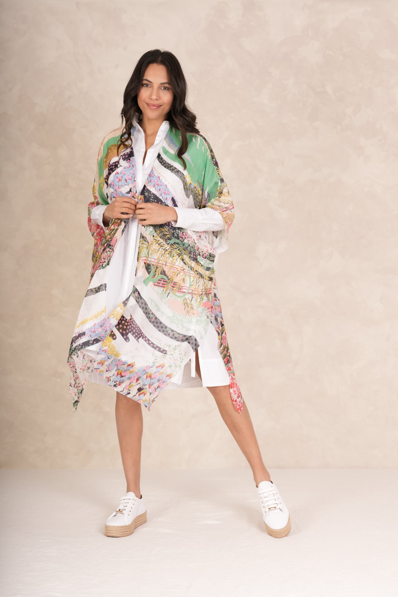 An image of the One Hundred Stars Spring White Throwover