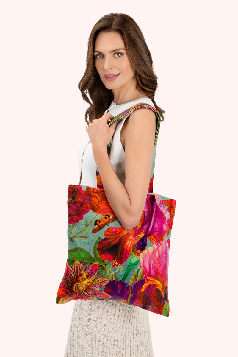 An image of the Powder Canvas Tote Bag
