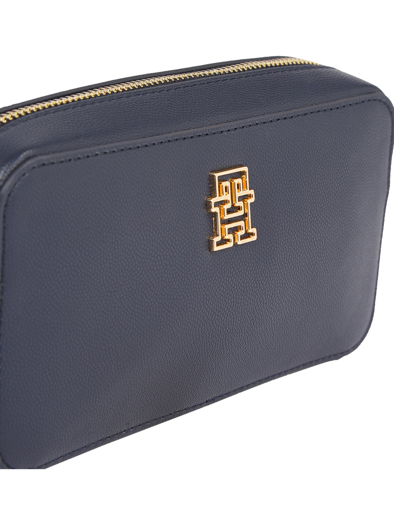 An image of the Tommy Hilfiger Timeless Camera Bag