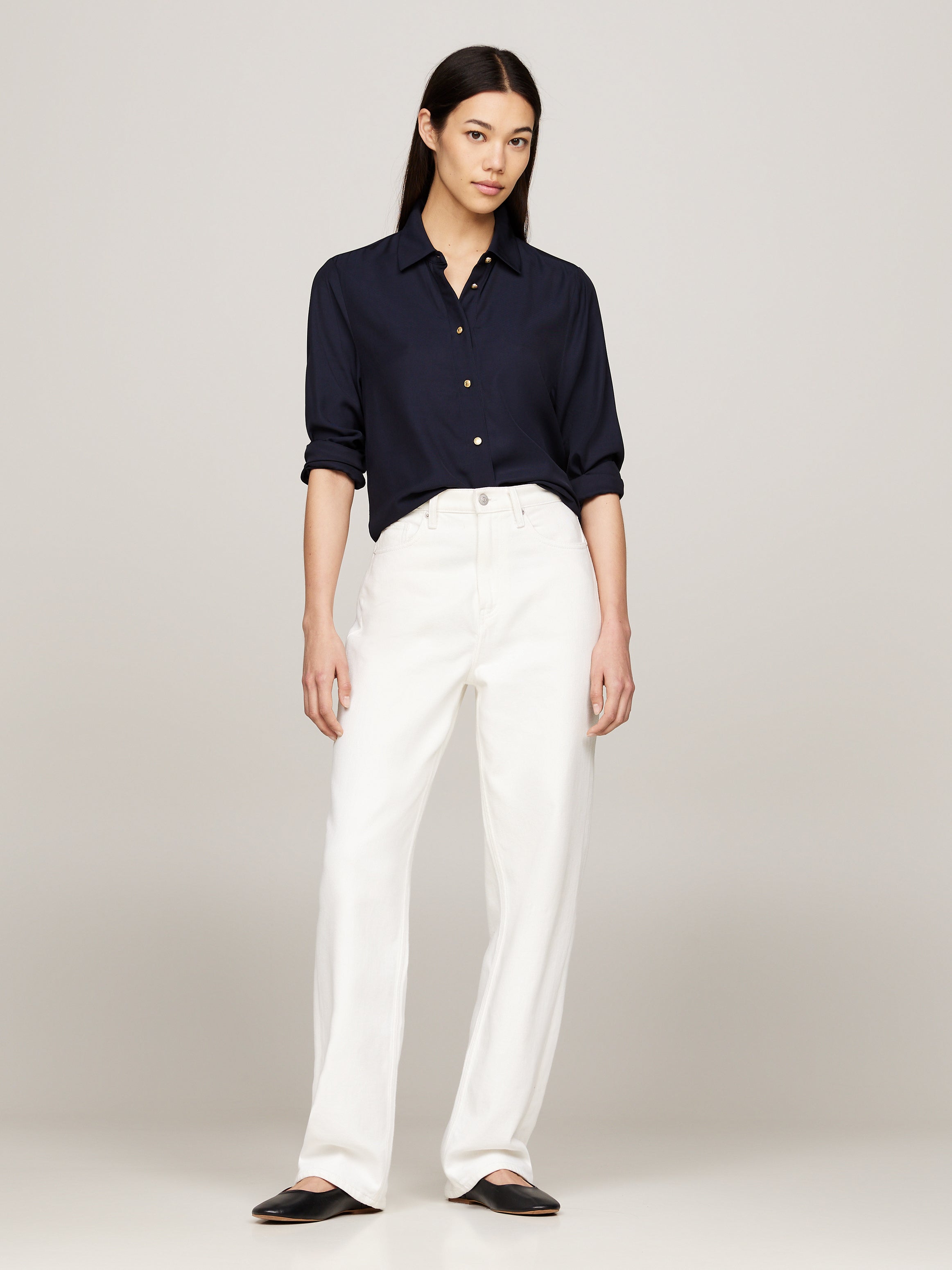 An image of the Tommy Hilfiger Gold-Tone Button Relaxed Fit Shirt