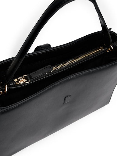 An image of the Tommy Hilfiger Libre Satchel