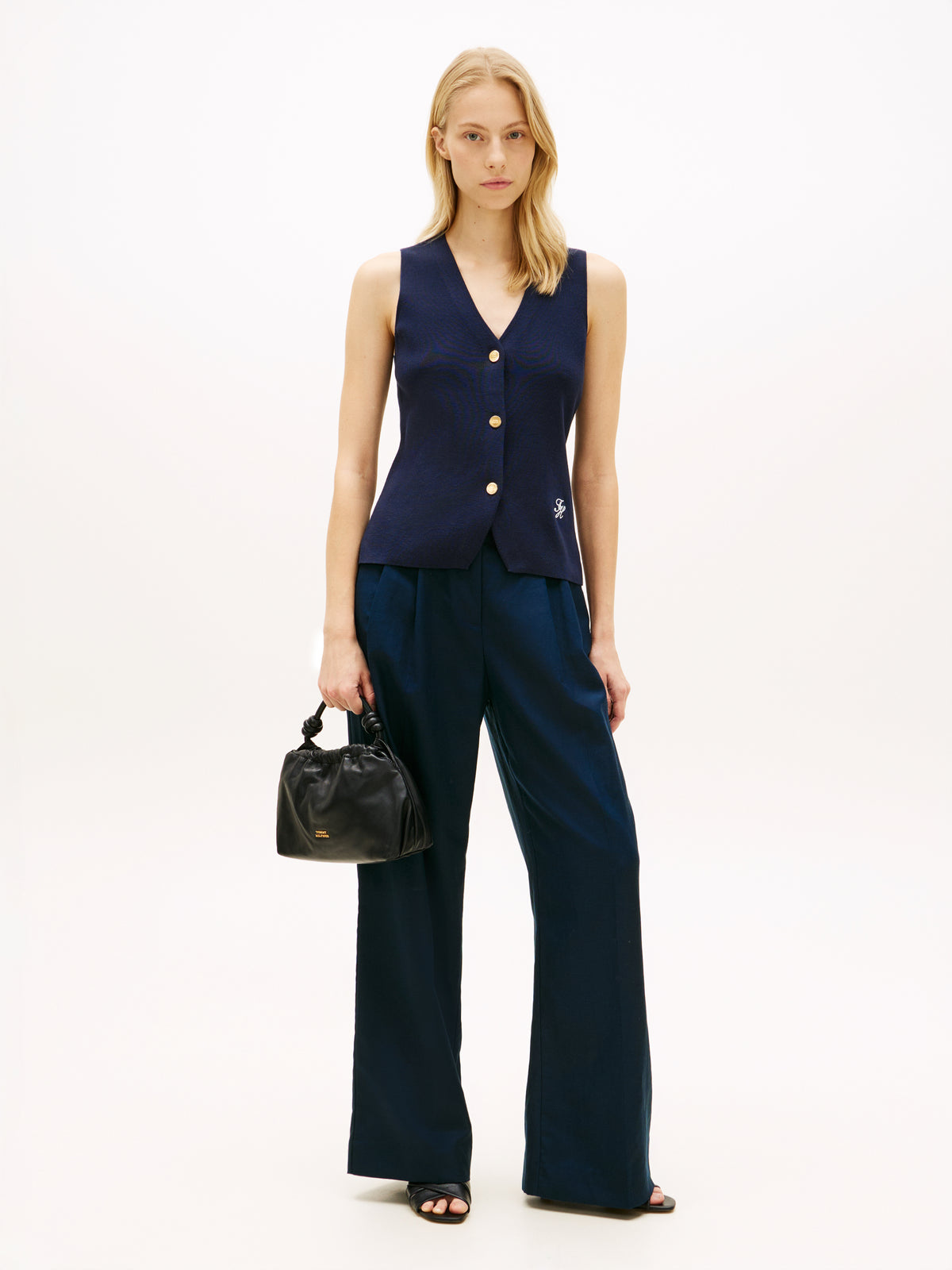 An image of the Tommy Hilfiger TH Leather Crossover